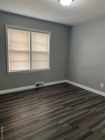 801 Hubbard Avenue, Flint, MI 48503