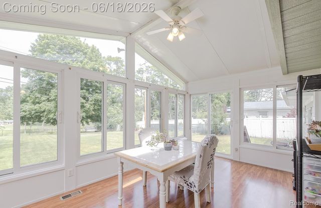 880 Joslyn Road, Orion Charter Township, MI 48362