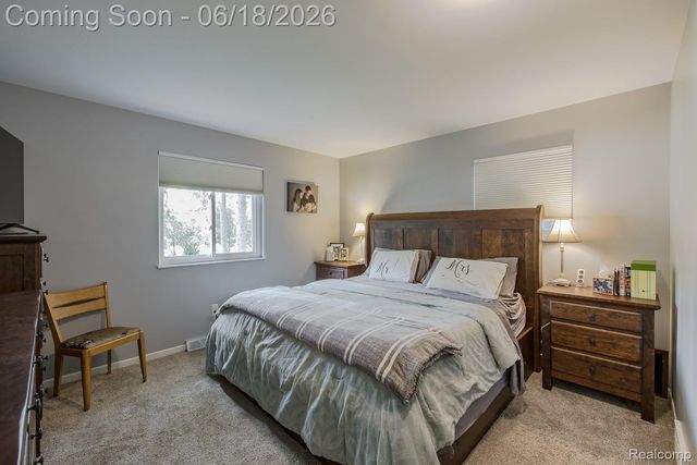880 Joslyn Road, Orion Charter Township, MI 48362