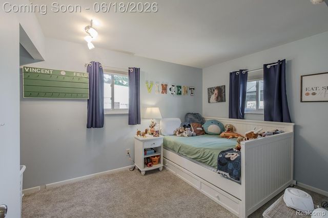 880 Joslyn Road, Orion Charter Township, MI 48362
