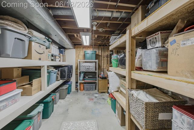 880 Joslyn Road, Orion Charter Township, MI 48362