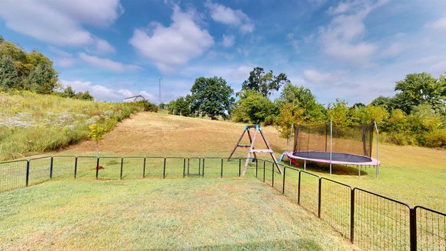 5328 Cameo Drive, Evansville, IN 47711