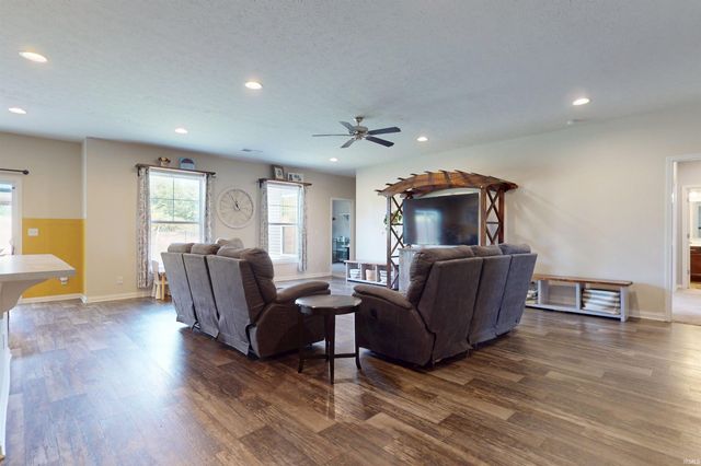 5328 Cameo Drive, Evansville, IN 47711