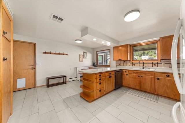 2521 W Dell Dr, Spokane, WA 99208