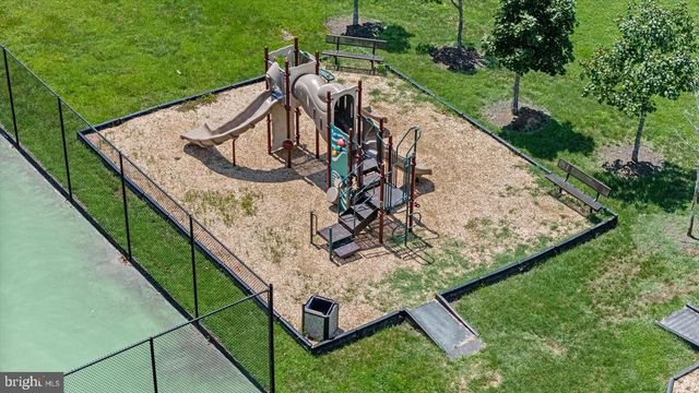 6325 POINTER LN, King George, VA 22485