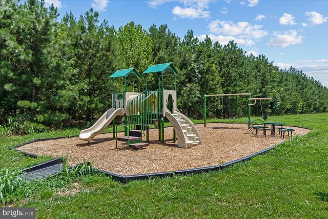 6325 POINTER LN, King George, VA 22485