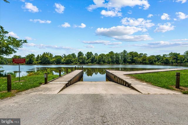 6325 POINTER LN, King George, VA 22485