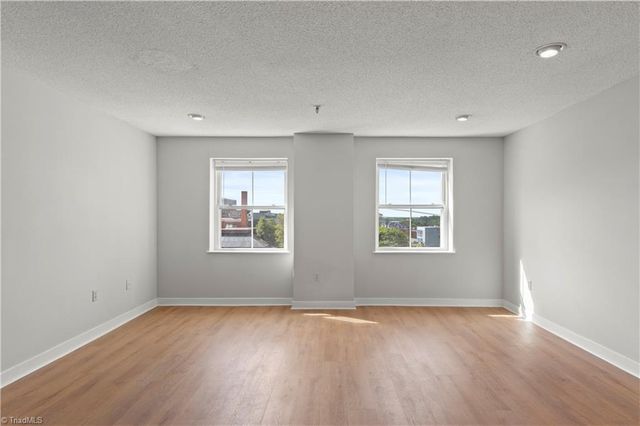 315 N Spruce Street 307, Winston-salem, NC 27101