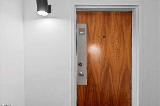 315 N Spruce Street 307, Winston-salem, NC 27101