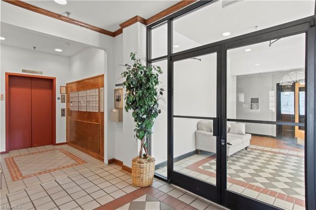 315 N Spruce Street 307, Winston-salem, NC 27101