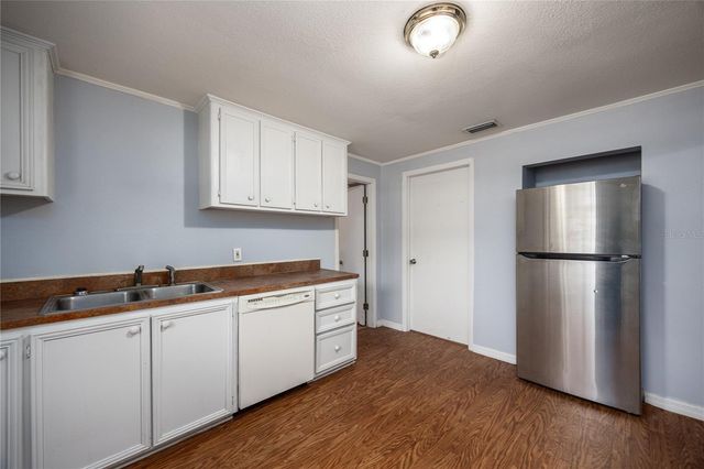 1001 NE 2ND AVENUE, Trenton, FL 32693