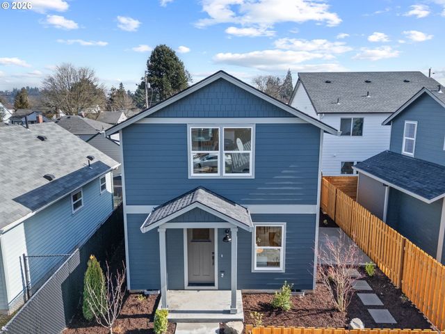 6909 Ne Multnomah St B, Portland, OR 97213