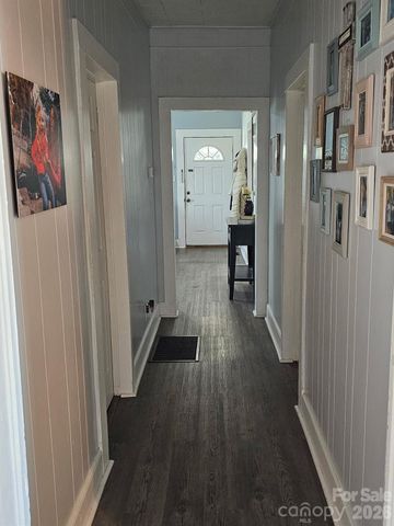 213 Colombo Street NW, Valdese, NC 28690