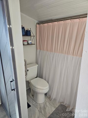 213 Colombo Street NW, Valdese, NC 28690