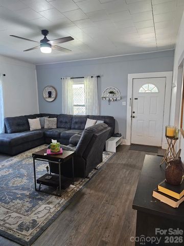 213 Colombo Street NW, Valdese, NC 28690