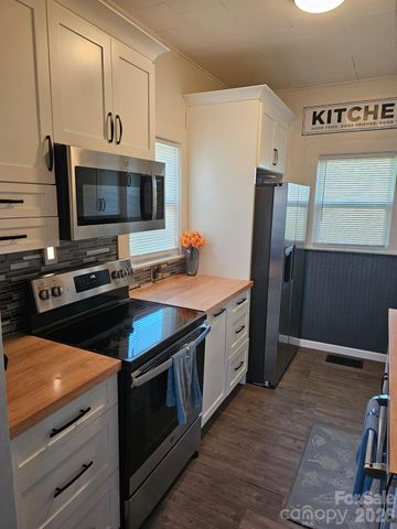 213 Colombo Street NW, Valdese, NC 28690