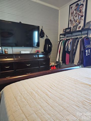 213 Colombo Street NW, Valdese, NC 28690