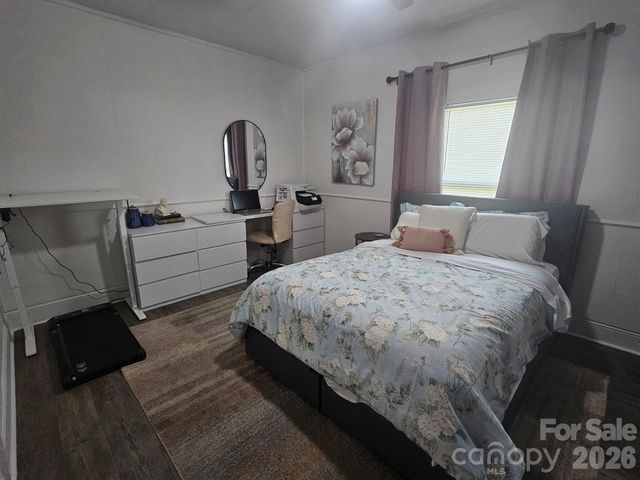 213 Colombo Street NW, Valdese, NC 28690
