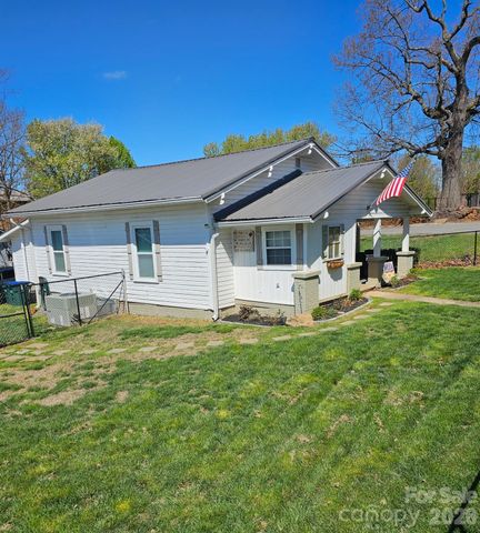 213 Colombo Street NW, Valdese, NC 28690