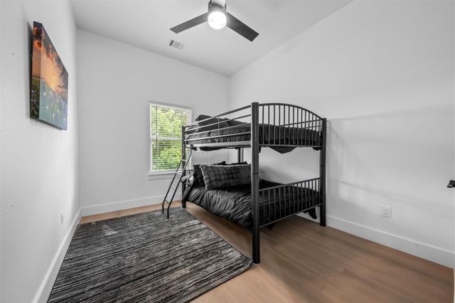 6815 Paris Street, Houston, TX 77021