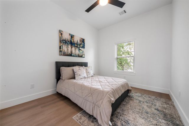 6815 Paris Street, Houston, TX 77021