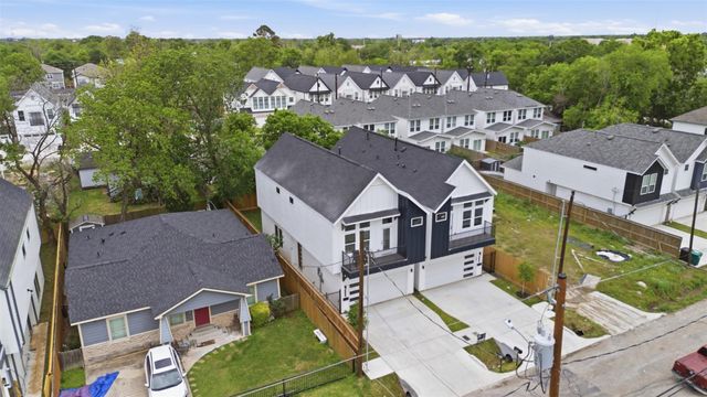 6815 Paris Street, Houston, TX 77021