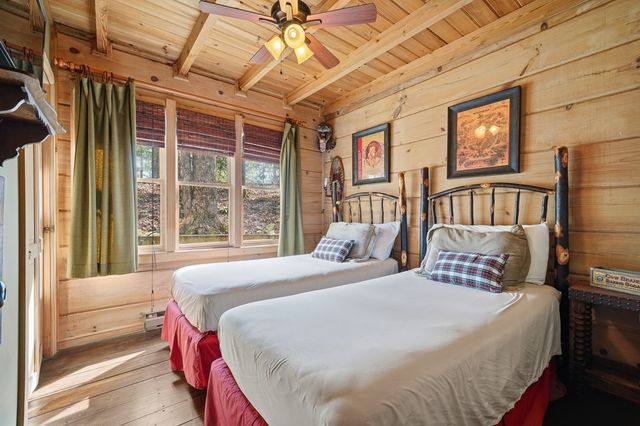 465 Briar Creek Drive, Ellijay, GA 30540