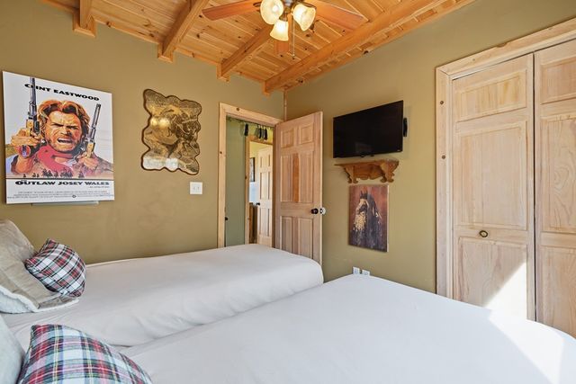 465 Briar Creek Drive, Ellijay, GA 30540