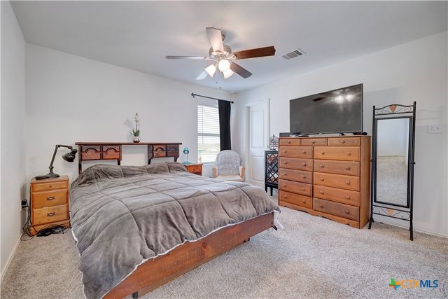 808 Circle Way 26H, Jarrell, TX 76537