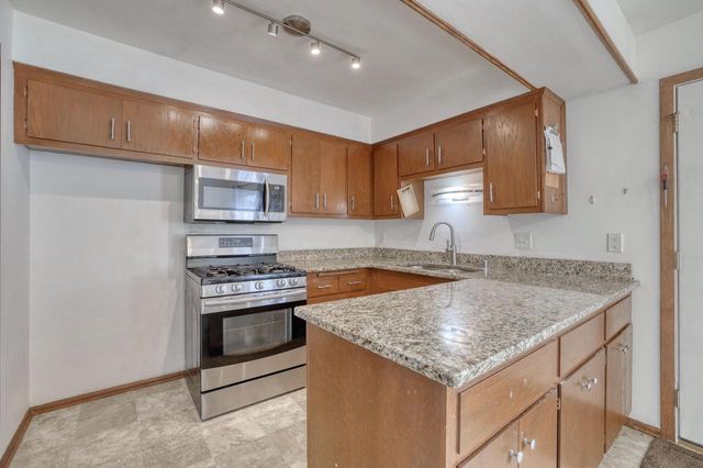 18570 Kamala COURT, Brookfield, WI 53045