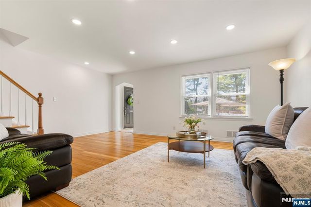 589 Beverly Road, Teaneck, NJ 07666