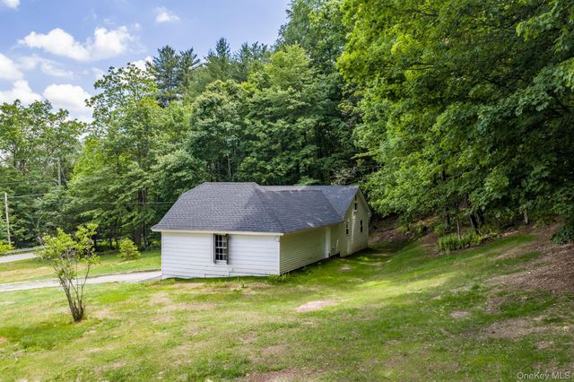 810 Benton Hollow Road, Woodbourne, NY 12788
