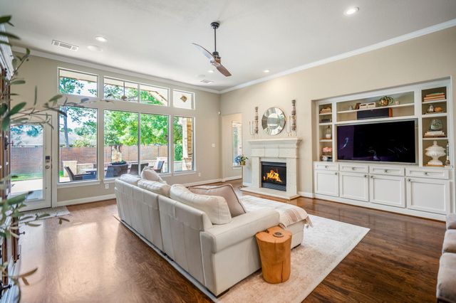 9731 Blue Cruls Way, Spring, TX 77379