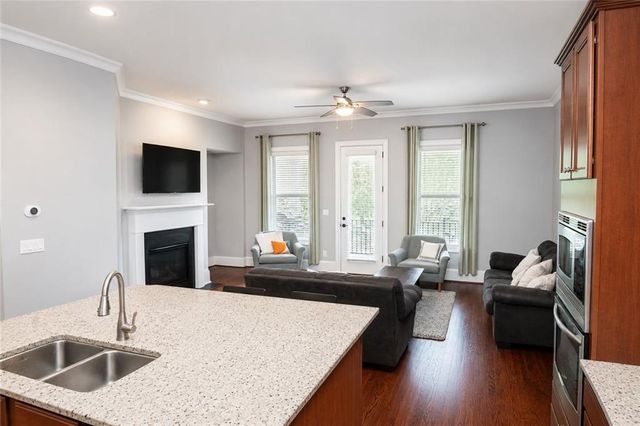 383 16th Street NW 2, Atlanta, GA 30363