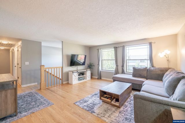 6606 McLeod Ln NE, Keizer, OR 97303