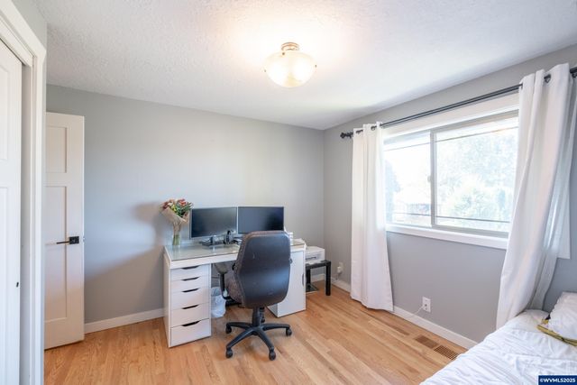6606 McLeod Ln NE, Keizer, OR 97303