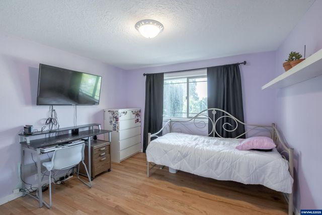 6606 McLeod Ln NE, Keizer, OR 97303
