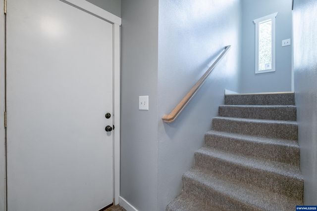 6606 McLeod Ln NE, Keizer, OR 97303