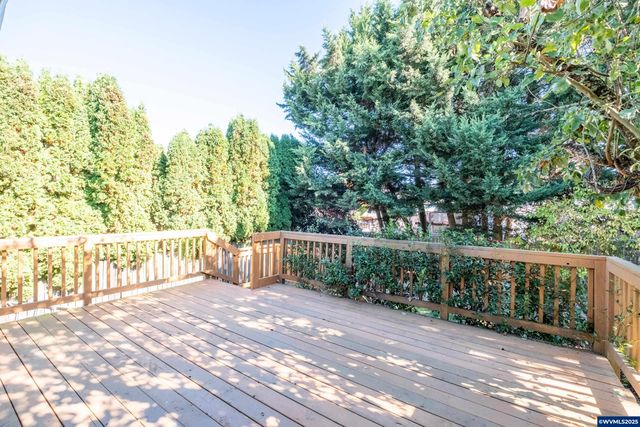 6606 McLeod Ln NE, Keizer, OR 97303