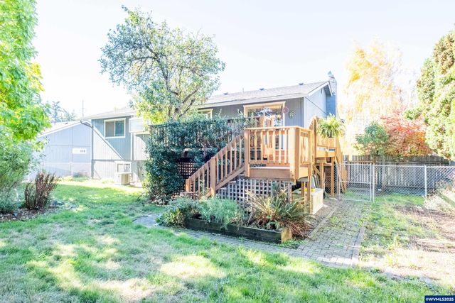 6606 McLeod Ln NE, Keizer, OR 97303
