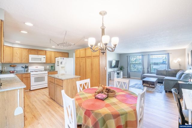 6606 McLeod Ln NE, Keizer, OR 97303