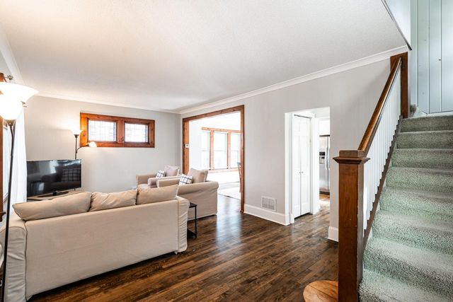 119 Columbia AVENUE, Waukesha, WI 53186