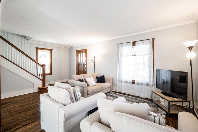 119 Columbia AVENUE, Waukesha, WI 53186