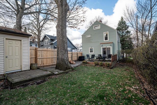 119 Columbia AVENUE, Waukesha, WI 53186