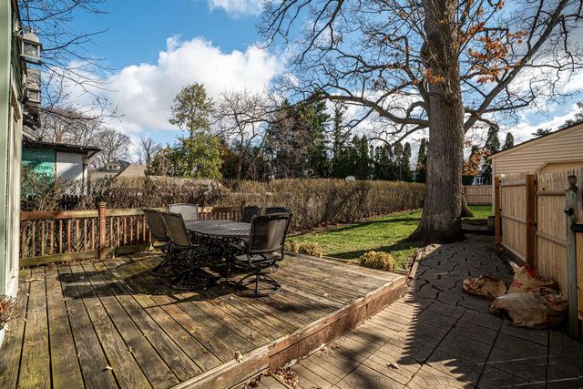 119 Columbia AVENUE, Waukesha, WI 53186