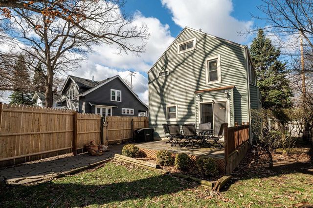 119 Columbia AVENUE, Waukesha, WI 53186