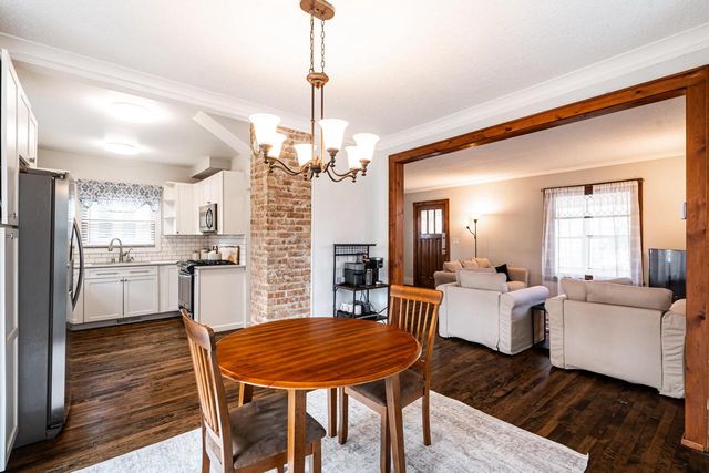 119 Columbia AVENUE, Waukesha, WI 53186