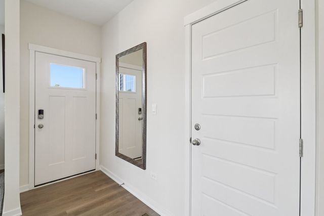 1733 Baler Avenue, Aurora, IL 60503