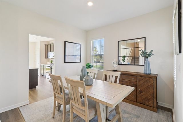 1733 Baler Avenue, Aurora, IL 60503