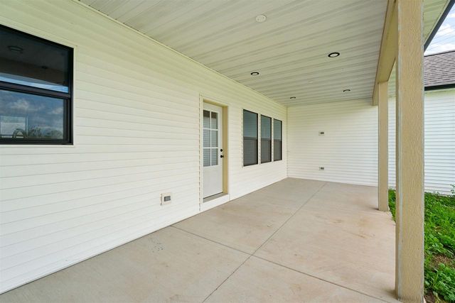 535 N PHEASANT DRIVE, New London, WI 54961
